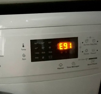 địa chỉ sửa máy giặt Electrolux báo lỗi E91 uy tín