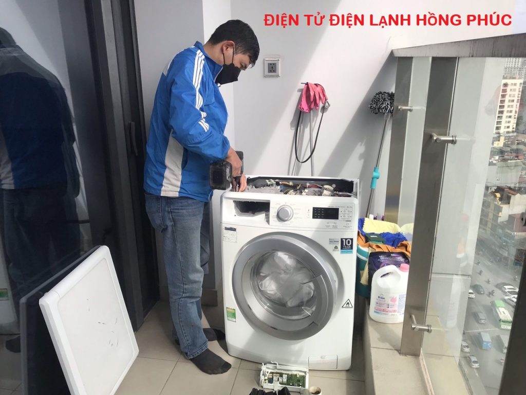 hướng dẫn khắc phục máy giặt Electrolux không vào điện